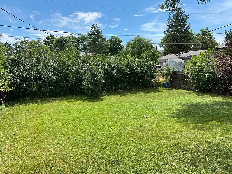 640 Ingalls St — Photo 2