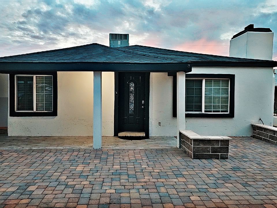Beautifully remodeled home featuring modern finishes, spacious layout, and a private front courtyard with custom pavers. Elegant curb appeal and move-in ready comfort in a quiet, convenient location.