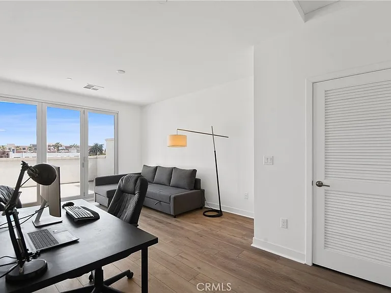 257 Elm Ave — Photo 15