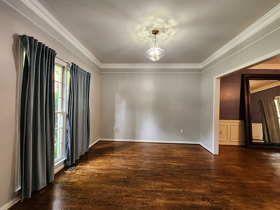 2nd image of 2077 Wilshire Dr SW
