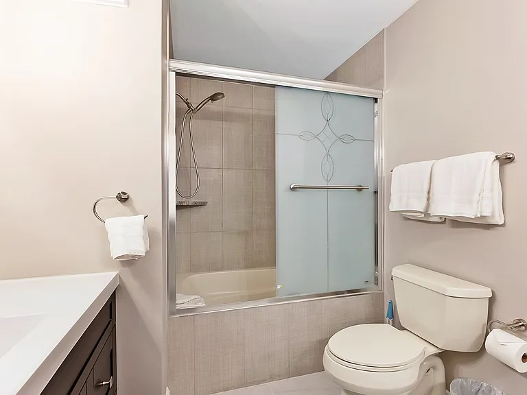 470 Homestead Dr — Photo 13