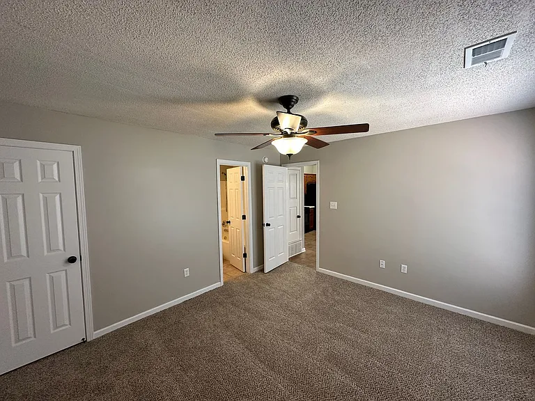 10717 Pecan Vw — Photo 10