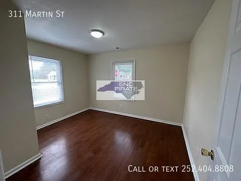 311 Martin St — Photo 8