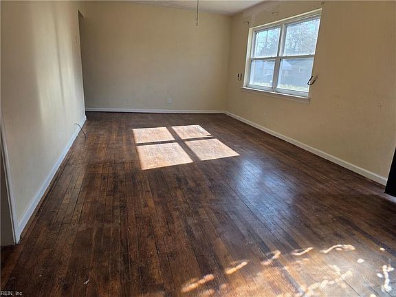 3rd image of 618 Beach View St