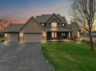 10451 N Fairway Dr, Wheatfield, IN 46392