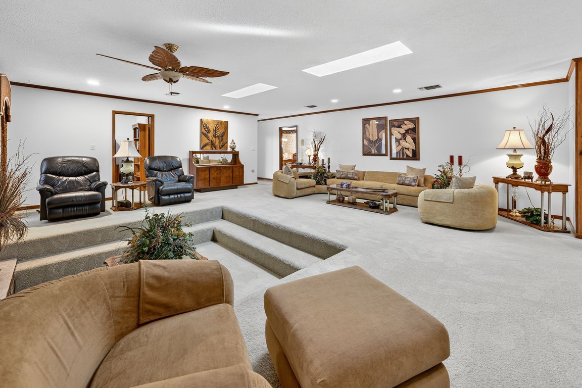 next background image