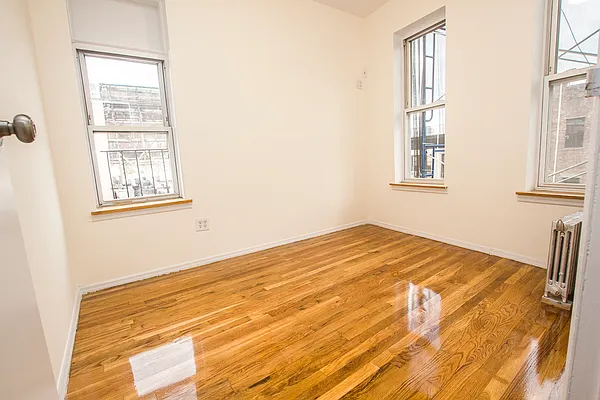 Rented by Jonis Realty | media 18