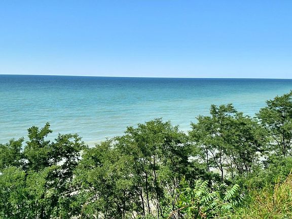 4th image of 1202 Shore Crest Dr