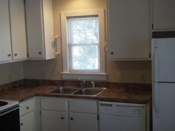 5th image of 214 Virginia Ave