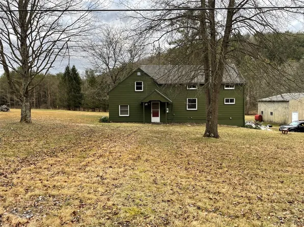 416 Costley Rd, Vestal, NY 13850