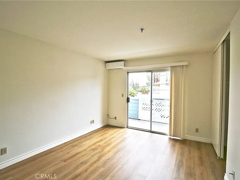 1211 Huntington Dr #F — Photo 7