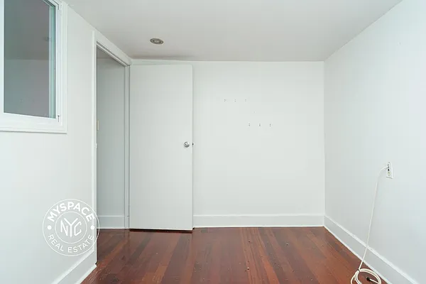 Rented by MySpaceNYC | media 34