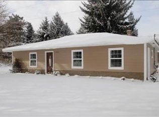 3251 Boyce Dr, Kalamazoo, MI 49009