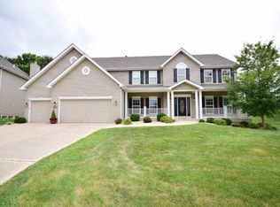 5514 Wooded Creek Dr, Saint Charles, MO
