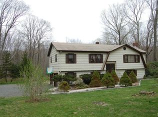 70 Fox Run Dr, Southbury, CT 06488