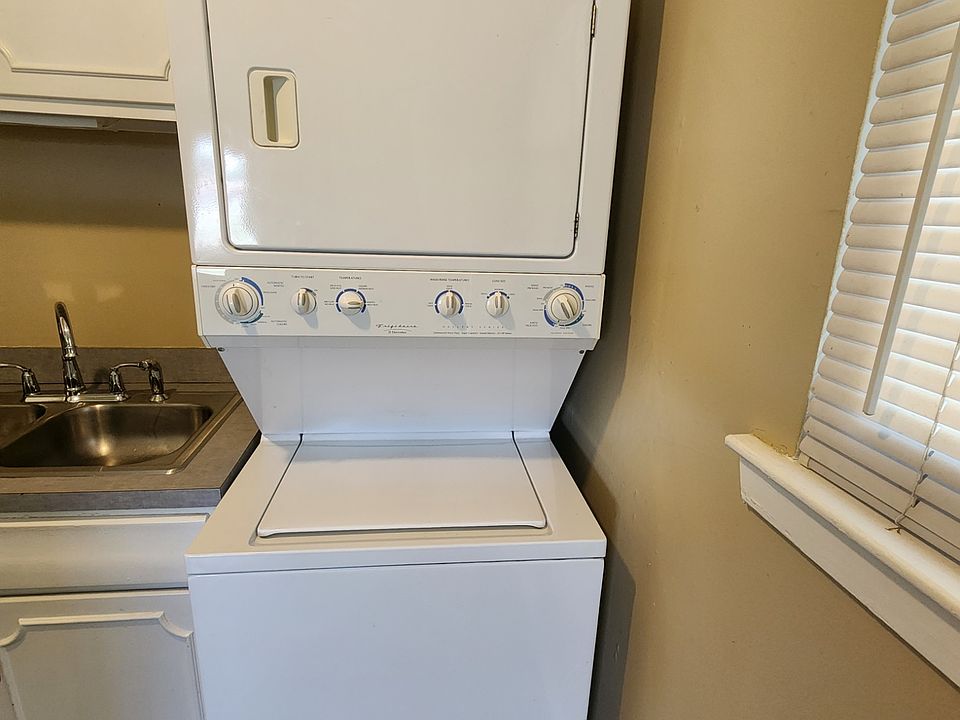 613 NW Fieldcrest Unit A-11_08152023
