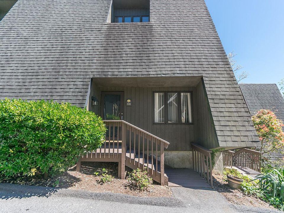 1st image of 128 View Bend St #128