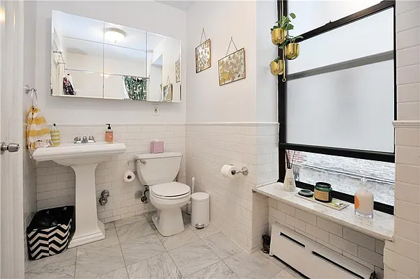 Rented by Buchbinder & Warren | media 24