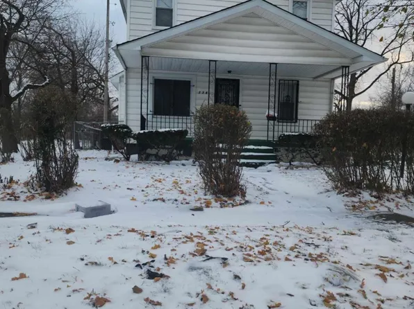 236 E Taylor St, Flint, MI 48505