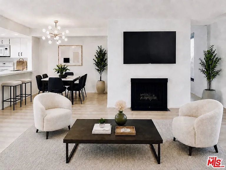 10590 Wilshire Blvd #704 — Photo 2