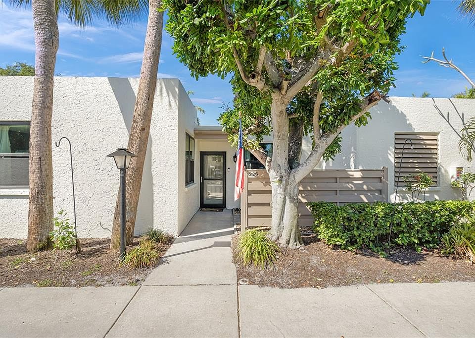 1st image of 226 SHERWOOD DRIVE #226