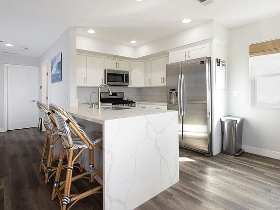 5th image of 103 Mangano Cir