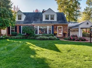 418 Greenleaf Dr, Saint Louis, MO 63122
