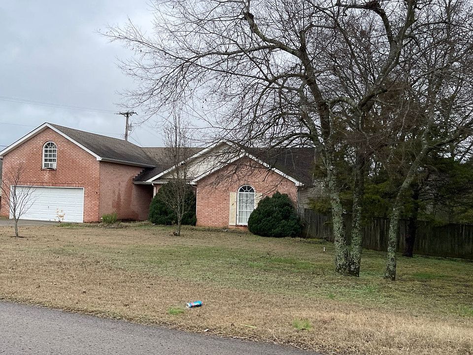 2nd image of 596 Hollandale Rd