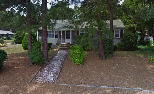 17 Carriage Dr Photo 1