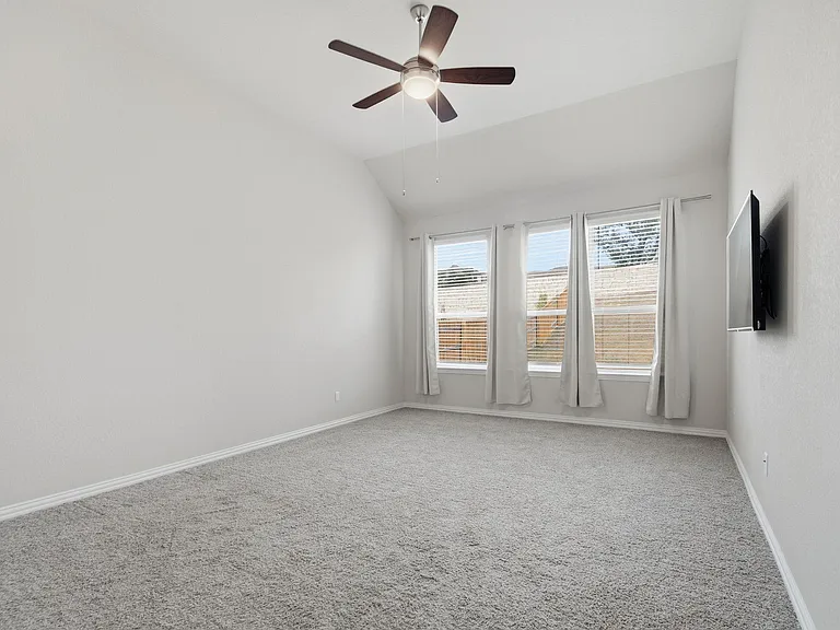 1009 Calendula Trl — Photo 14