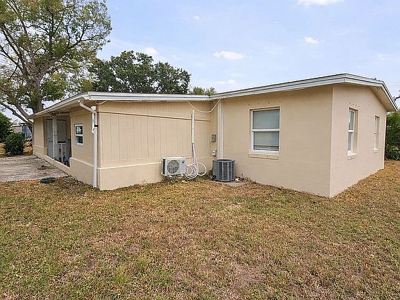 3rd image of 21299 Coulton Ave #21299
