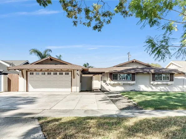 2218 Jetty St, Santa Ana, CA 92706