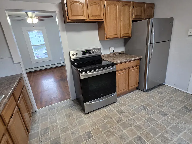 627 N Main St #2 — Photo 26