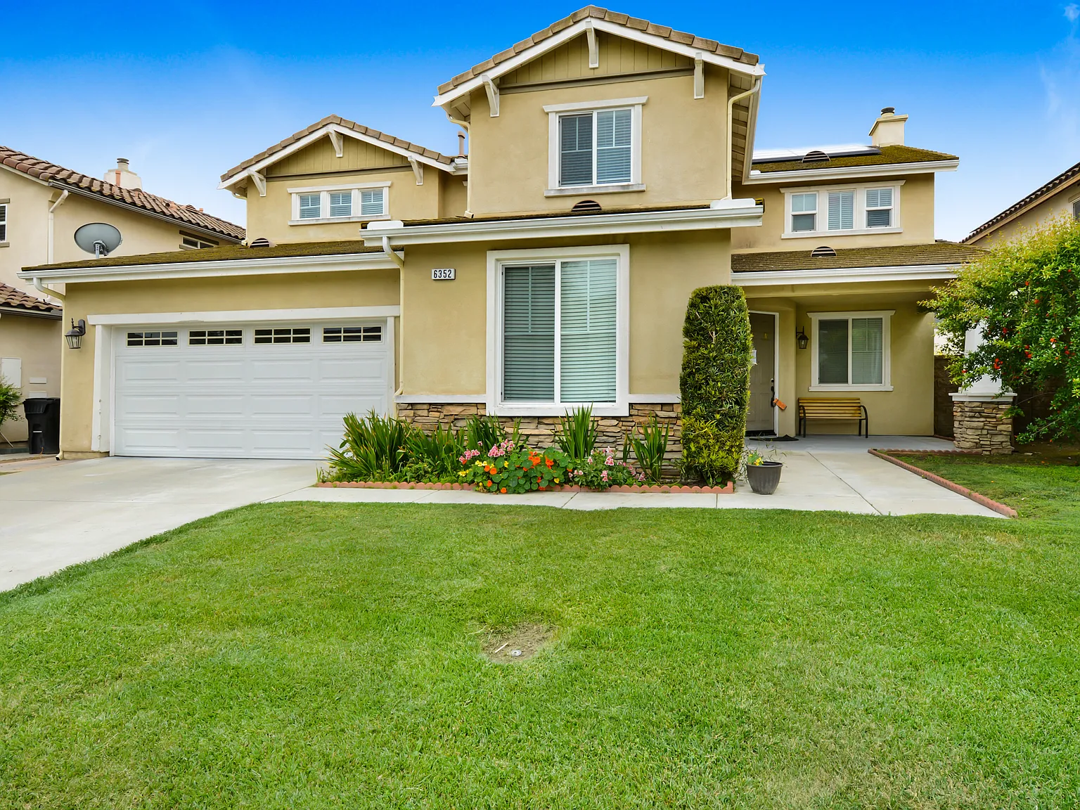5 bed, 3543 sqft, $4,400 — Photo 1