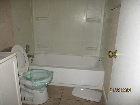5th image of 9460 Adler Ave