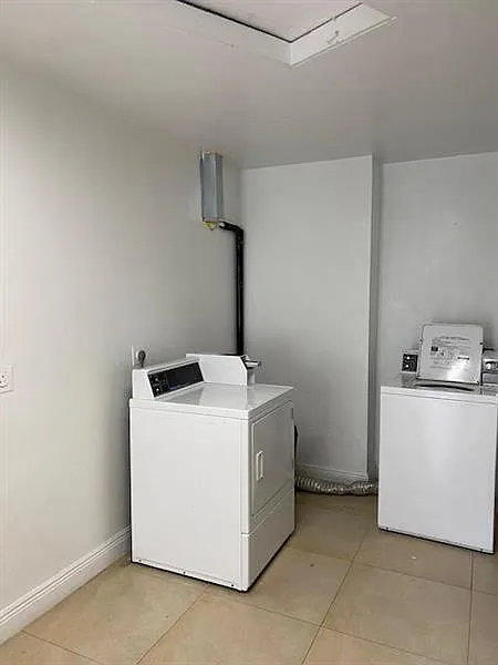 1440 Miami Road — Photo 3