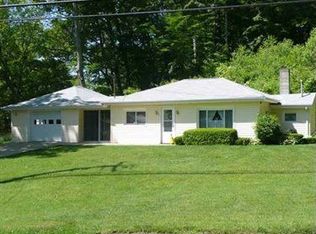 3350 Old Pittsburgh Rd, New Castle, PA 16101