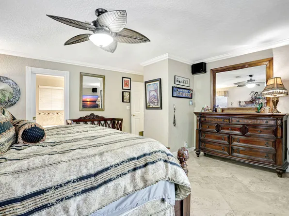 4820 NE 29 Avenue, Lighthouse Point, FL 33064