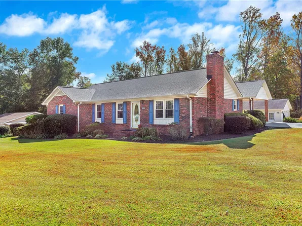 105 Walter St, Easley, SC 29642