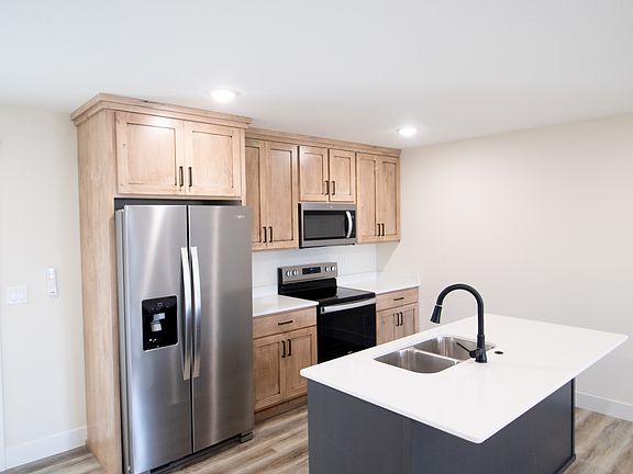 4th image of 3780 Philbin Rd