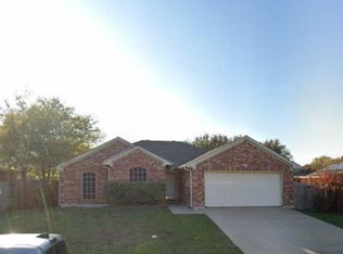 6002 Brook Forest Dr, Arlington, TX 76018