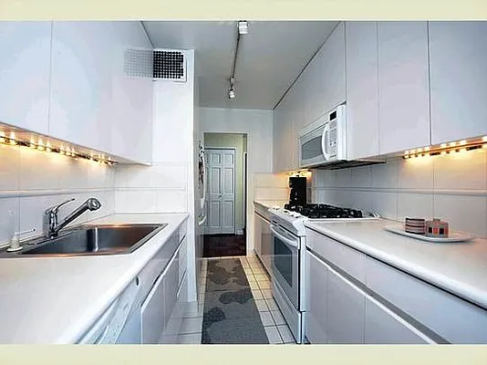 Sold by Stribling | media 15