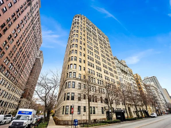 3300 N Lake Shore Dr APT 13C, Chicago, IL 60657