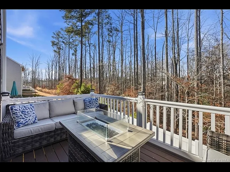 303 Lorraine Dr — Photo 27