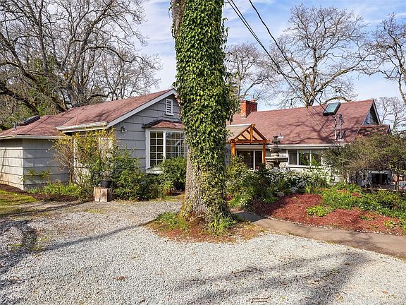 2nd image of 4081 Cedar Hill Rd