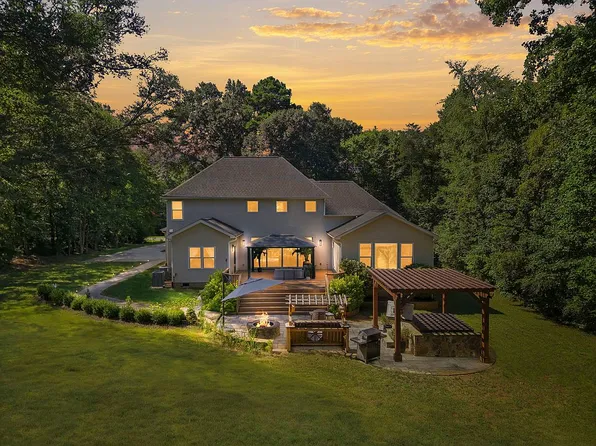 6802 Rock Island Rd, Charlotte, NC 28278