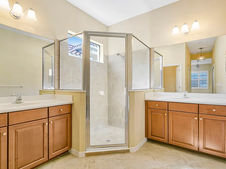 7214 Belleisle Gln — Photo 32