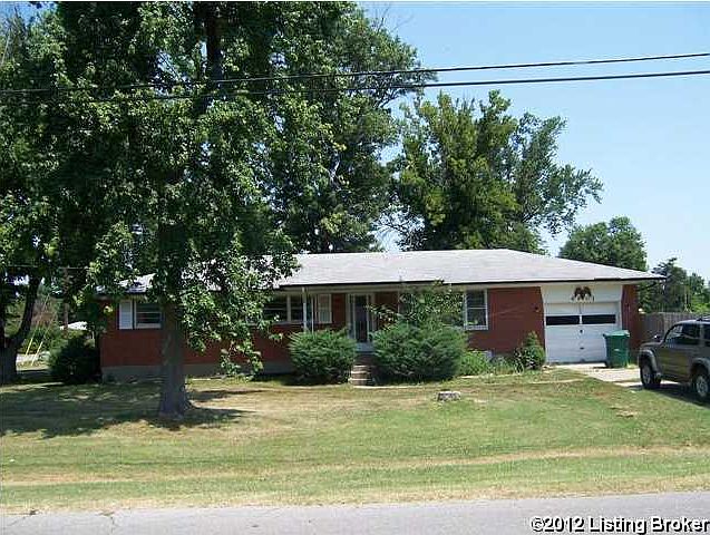 1st image of 4901 Oak Park Dr