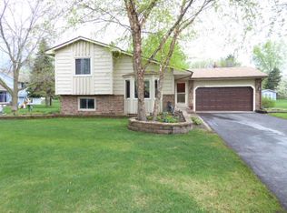 1722 128th Ave NW, Coon Rapids, MN 55448