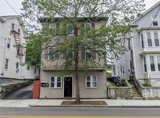 876 Douglas Ave, Providence, RI 02904